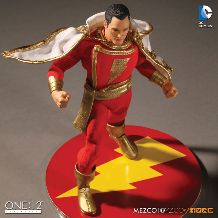 shazam-one-12-collective-action-figure-mezco-toyz-5