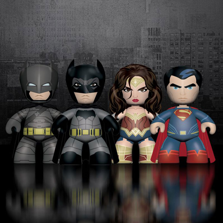 batman-vs-superman-mez-itz-vinyl-action-figures