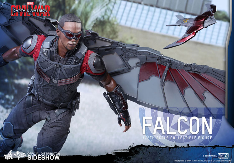 captain-america-civil-war-falcon-sixth-scale-figure-hot-toys-3