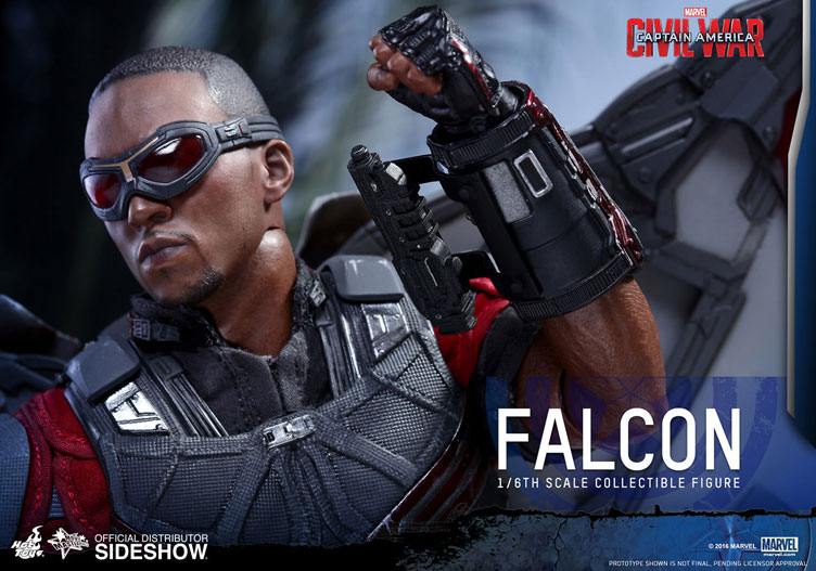 captain-america-civil-war-falcon-sixth-scale-figure-hot-toys-5