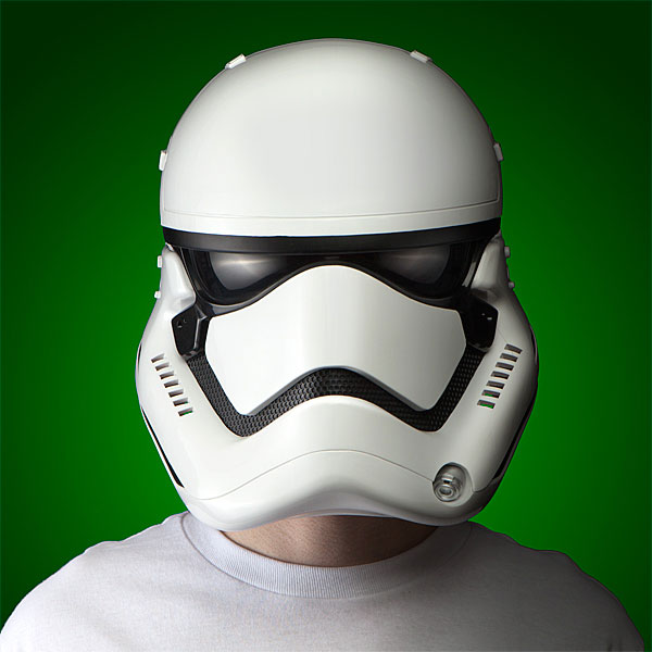 star-wars-the-force-awakens-stormtrooper-helmet-prop-replica-4