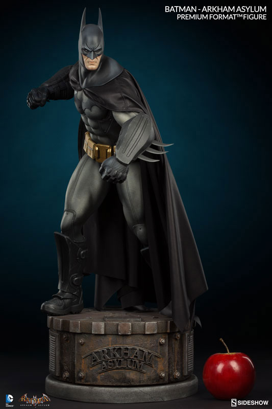 batman-arkham-asylum-premium-figure-sideshow-3