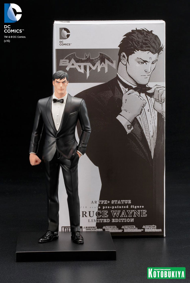 kotobukiya-bruce-wayne-truth-artfx-statue-sdcc-2016-exclusive-2