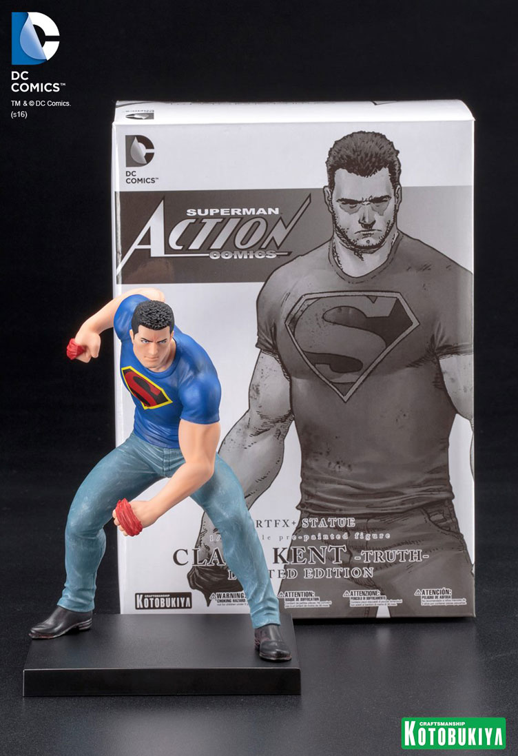 kotobukiya-clark-kent-truth-artfx-statue-sdcc-2016-exclusive-2