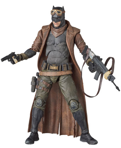 knightmare-batman-mafex-action-figure-5