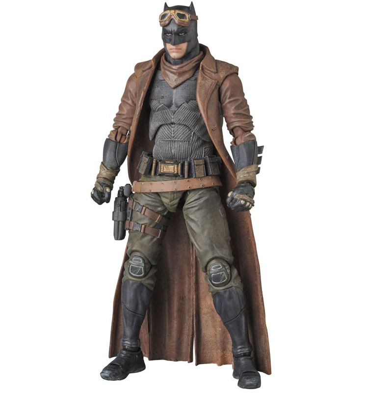 knightmare-batman-mafex-action-figure