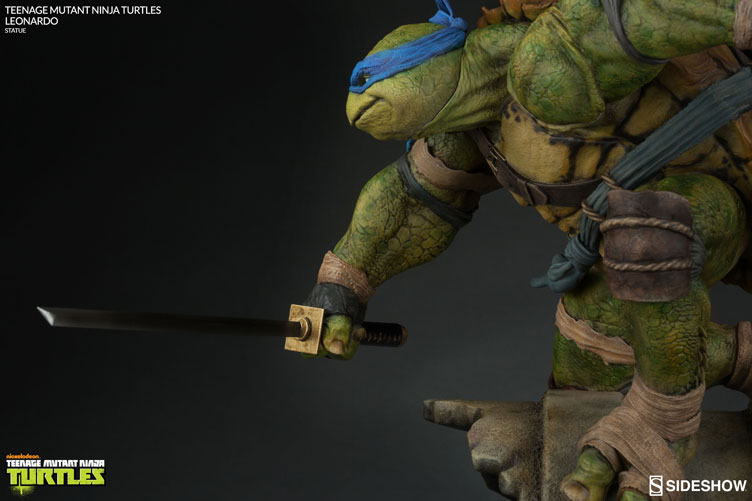 tmnt-leonardo-sideshow-collectibles-statue-6