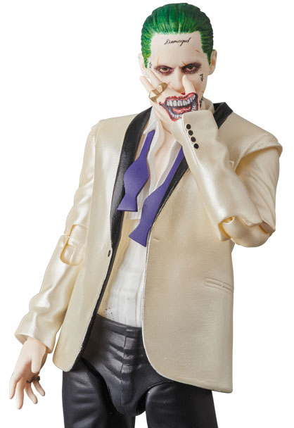 suicide-squad-the-joker-suit-MAFEX-action-figure-1