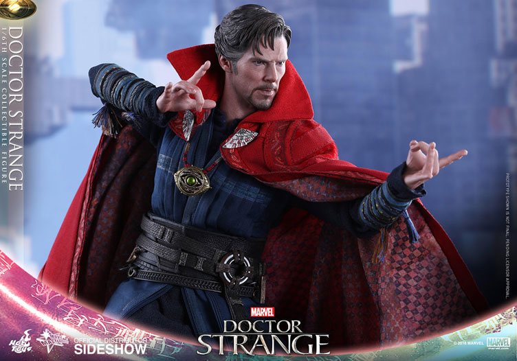 hot-toys-doctor-strange-sixth-scale-figure-4