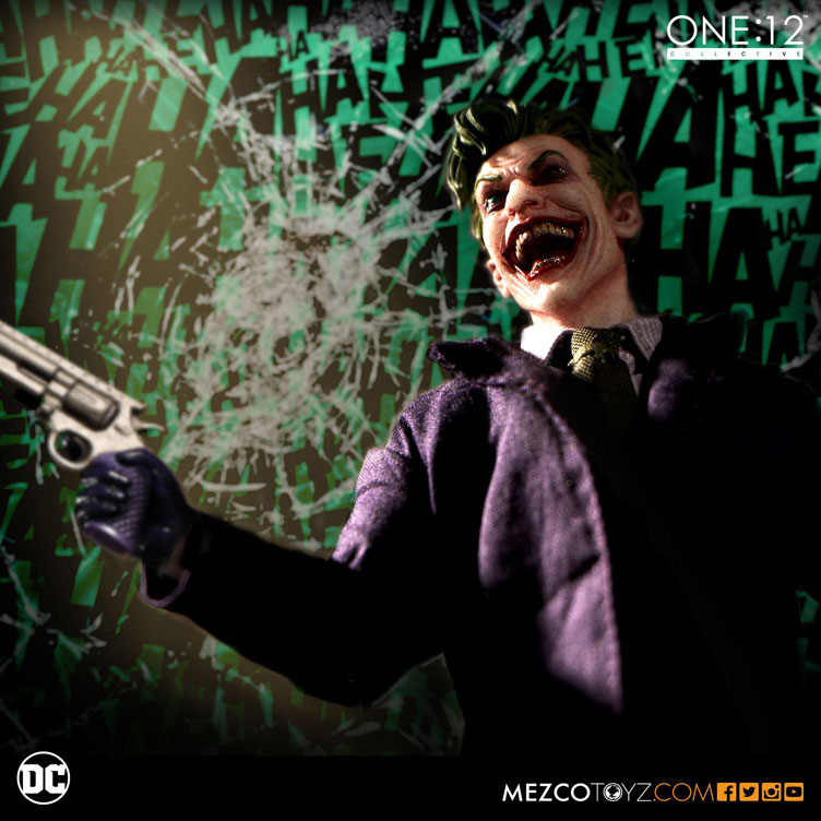 the-joker-one-12-collective-action-figure-mezco-toyz-4