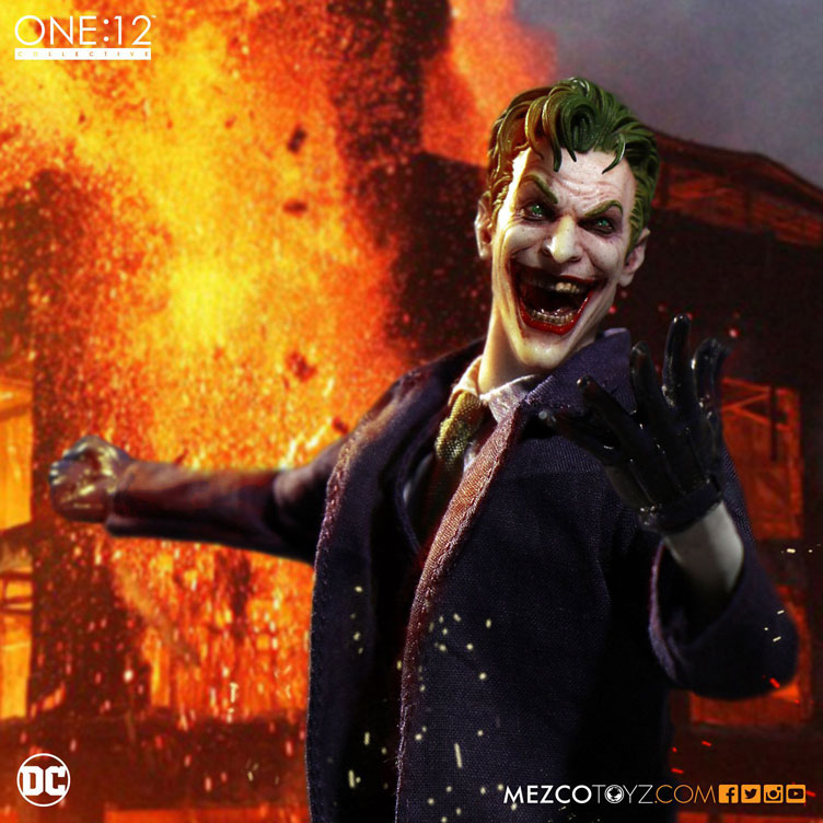 the-joker-one-12-collective-action-figure-mezco-toyz-7