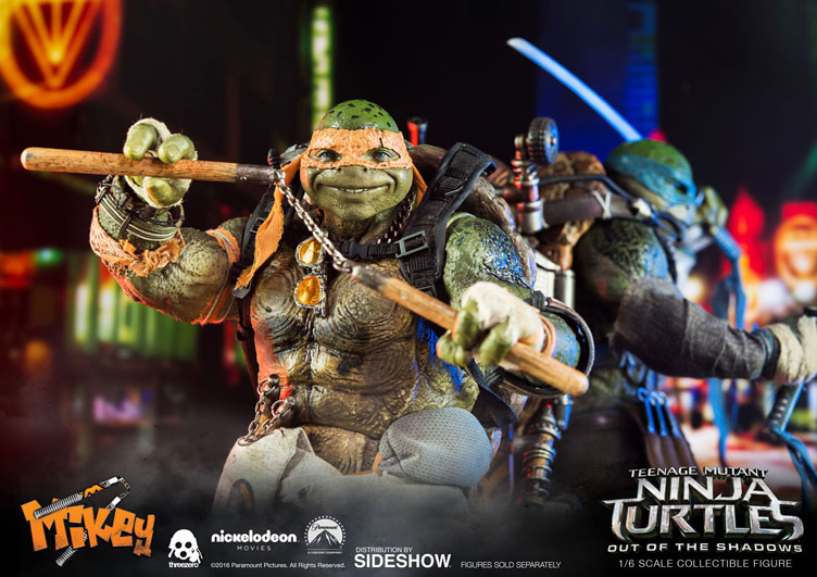 tmnt-mikey-sixth-scale-figure-threezero-2