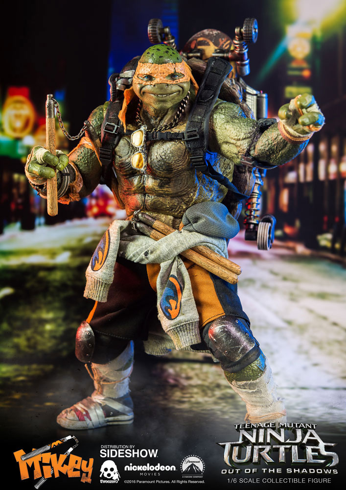 tmnt-mikey-sixth-scale-figure-threezero-3