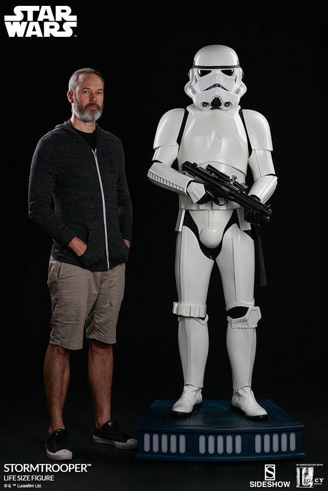 sideshow-life-size-stormtrooper-3