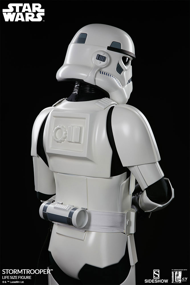 sideshow-life-size-stormtrooper-8