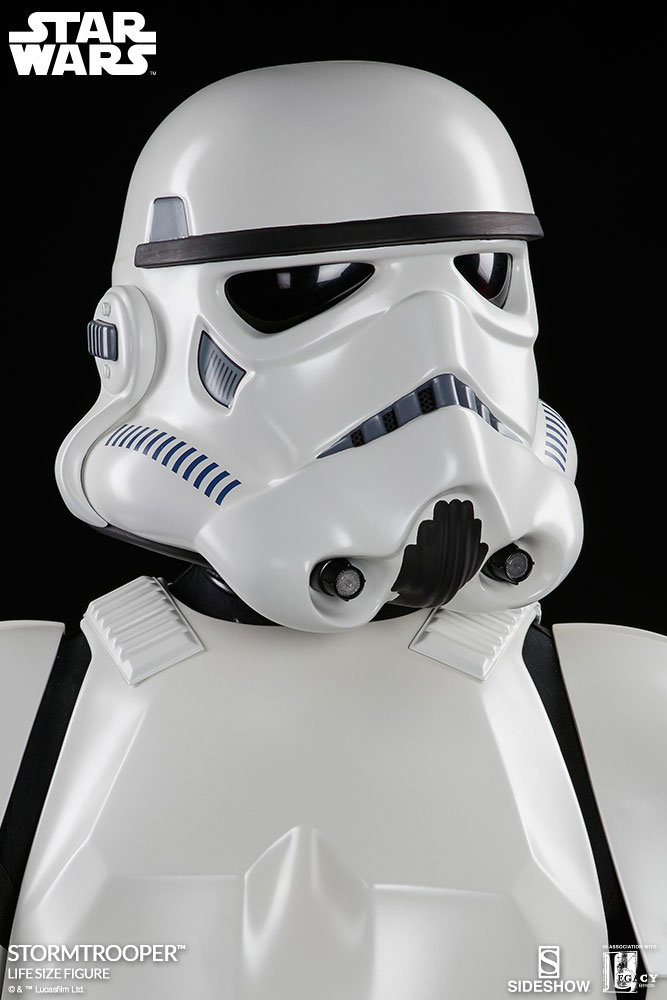 sideshow-life-size-stormtrooper-9