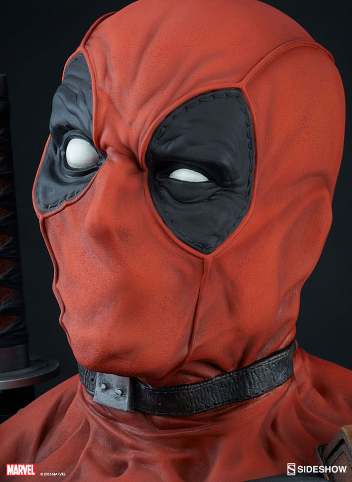 deadpool-lifesize-elf-sideshow-9