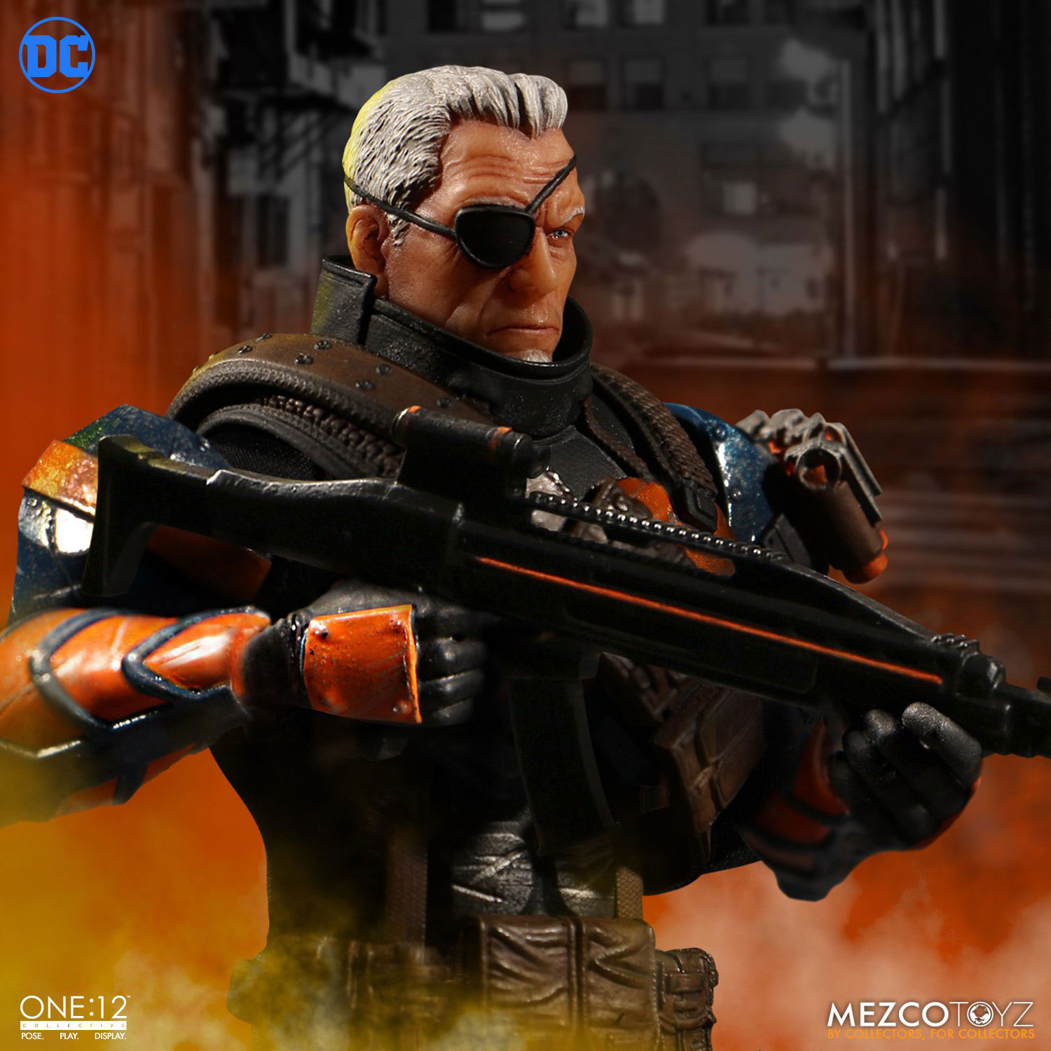 deathstroke-mezco-one-12-action-figure-2