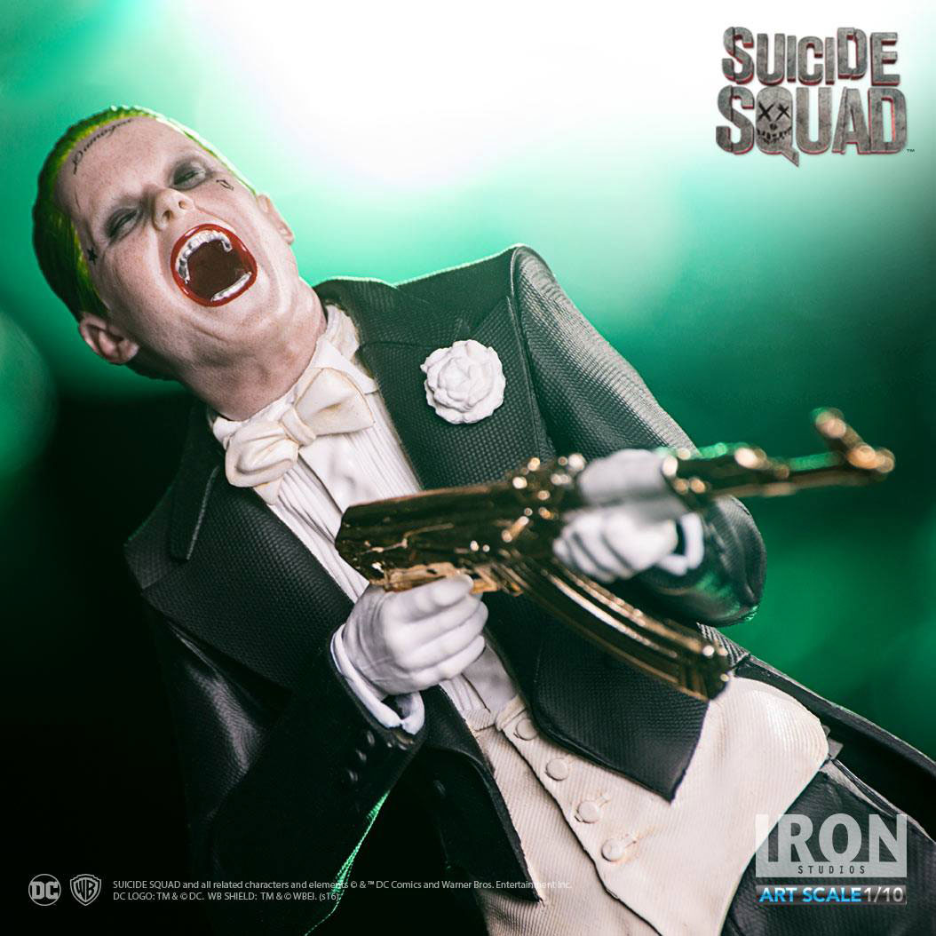 suicide-squad-the-joker-statue-iron-studios-1