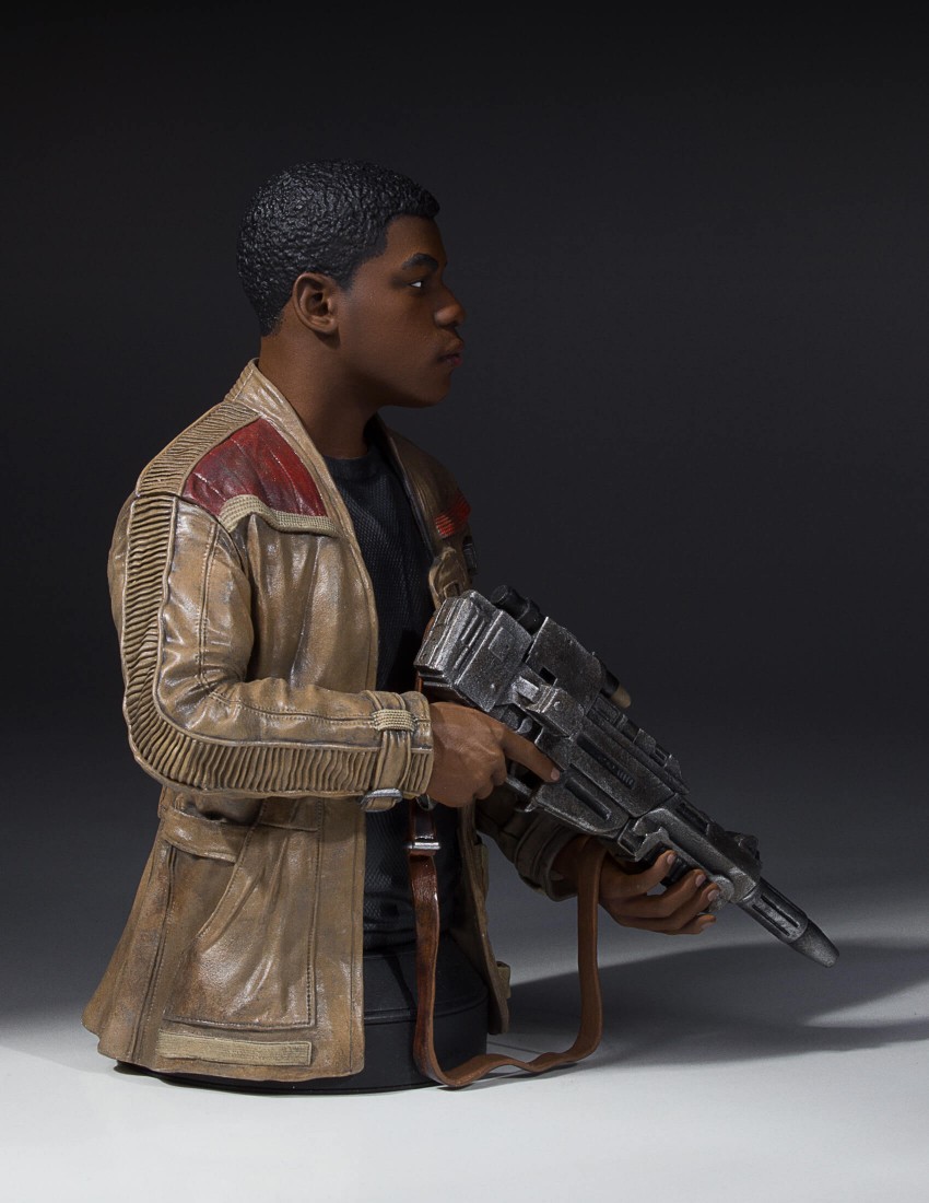 Star-Wars-Force-Awakens-Finn-Bust-2