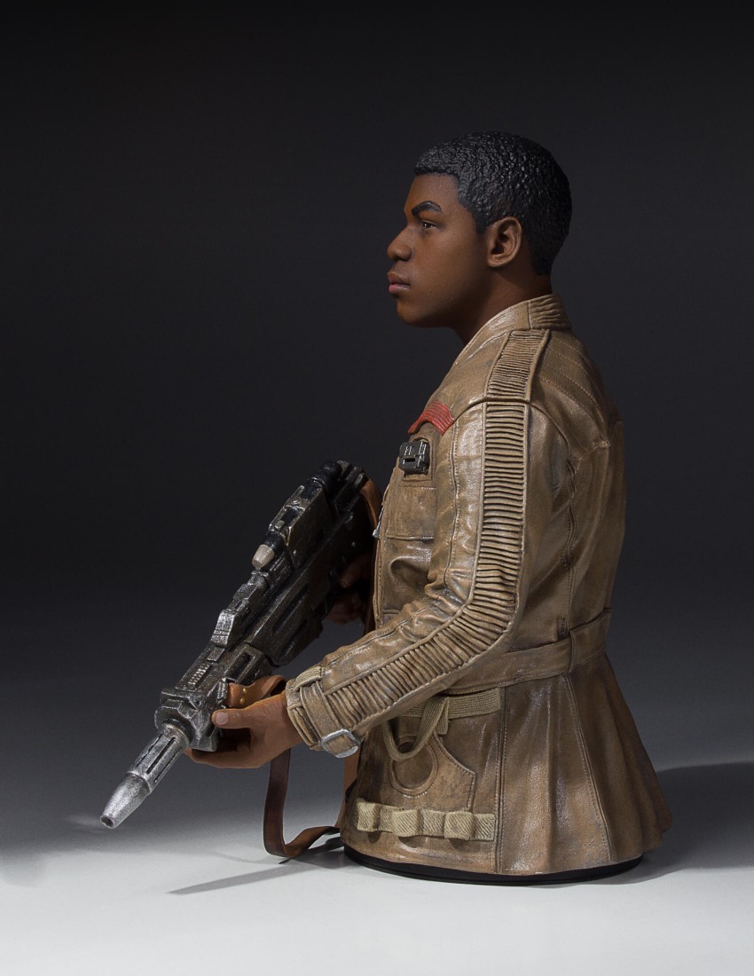 Star-Wars-Force-Awakens-Finn-Bust-3