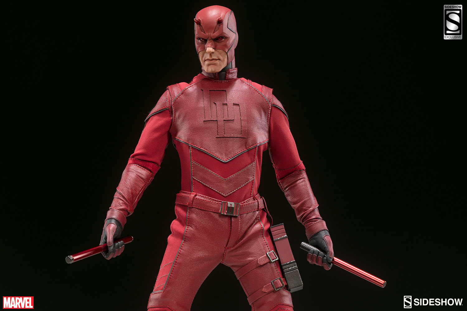 sideshow-daredevil-sixth-scale-figure-2