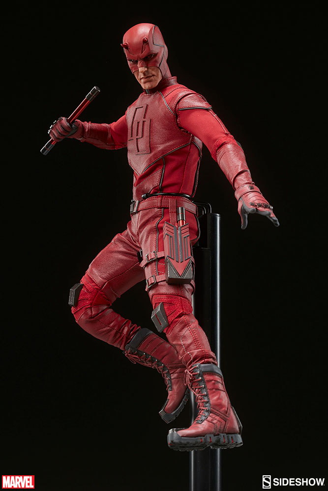 sideshow-daredevil-sixth-scale-figure-6