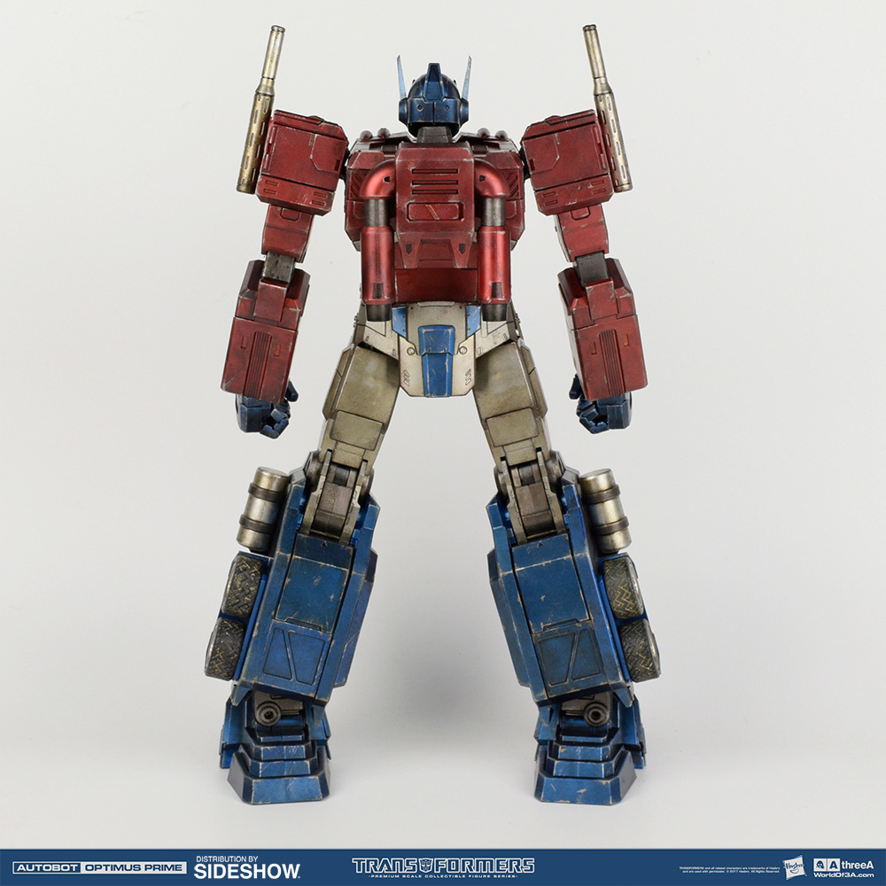 transformers-optimus-prime-classic-figure-3a-toys-10