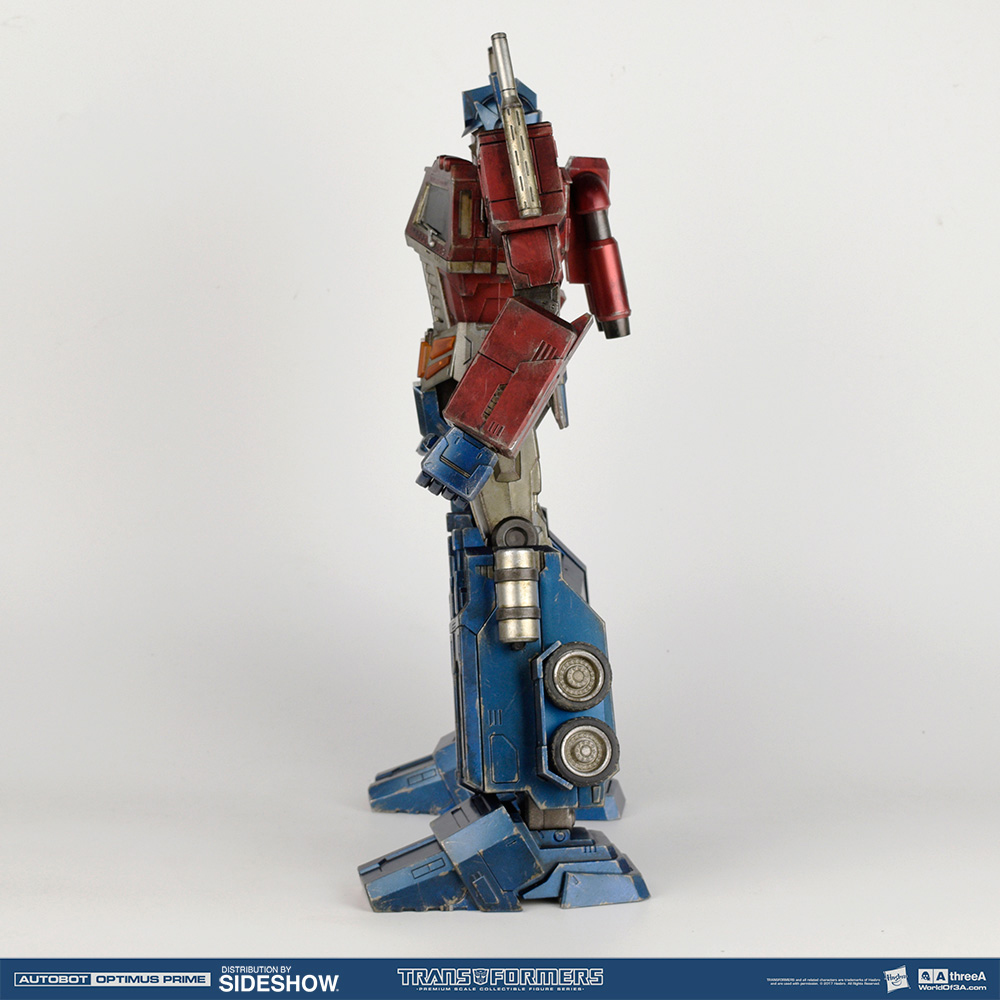 transformers-optimus-prime-classic-figure-3a-toys-11