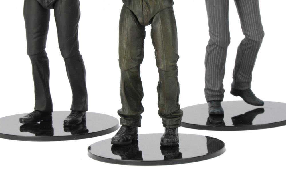 neca dynamic figure stand