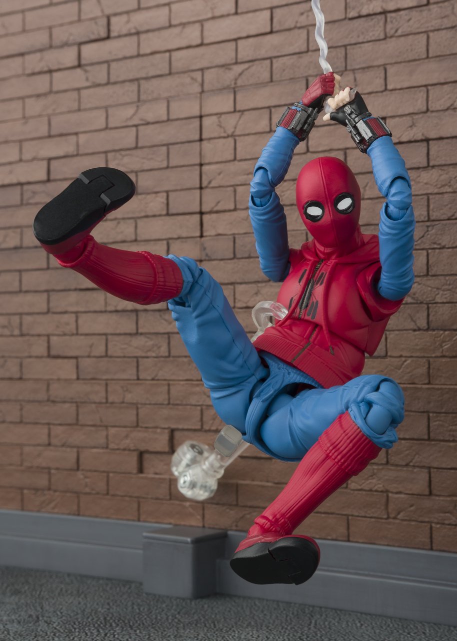 SH-Figuarts-Homemade-Suit-Spider-Man-010