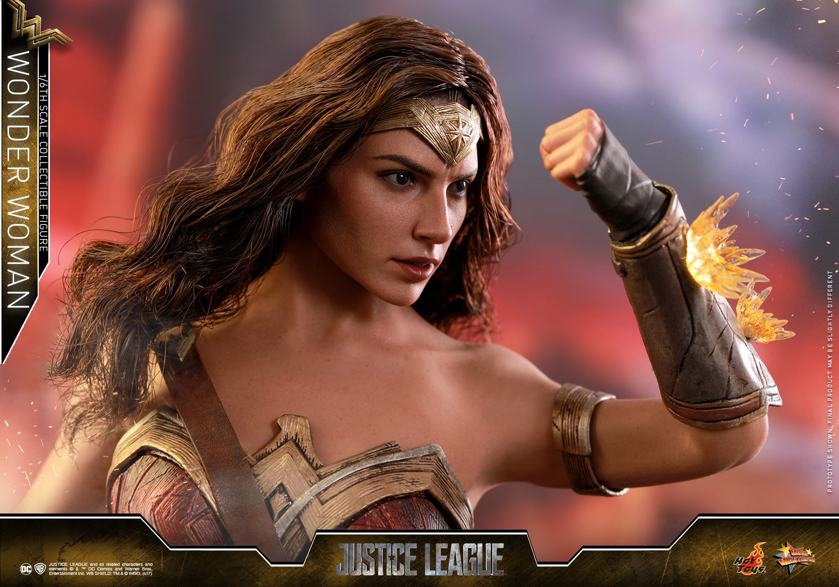 Hot-Toys-JL-Wonder-Woman-008