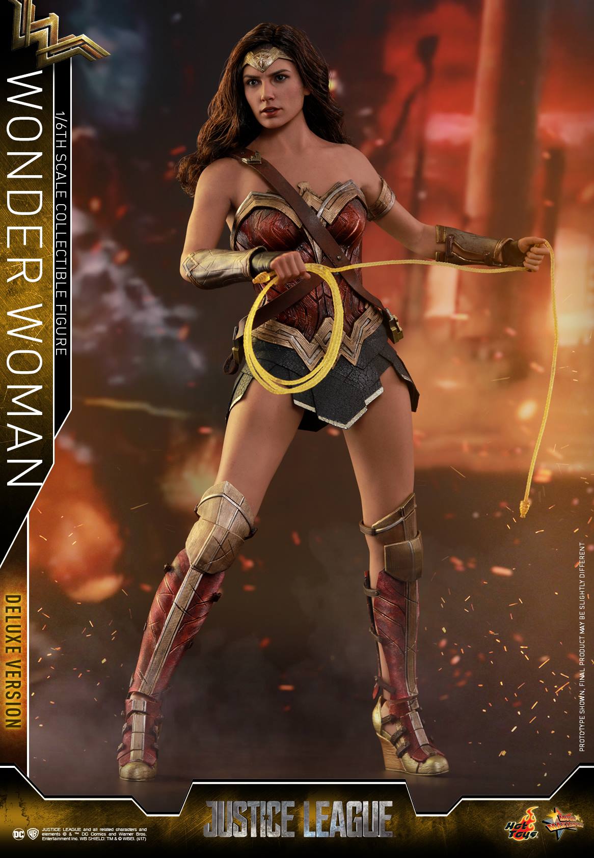 Hot-Toys-JL-Wonder-Woman-Deluxe-011