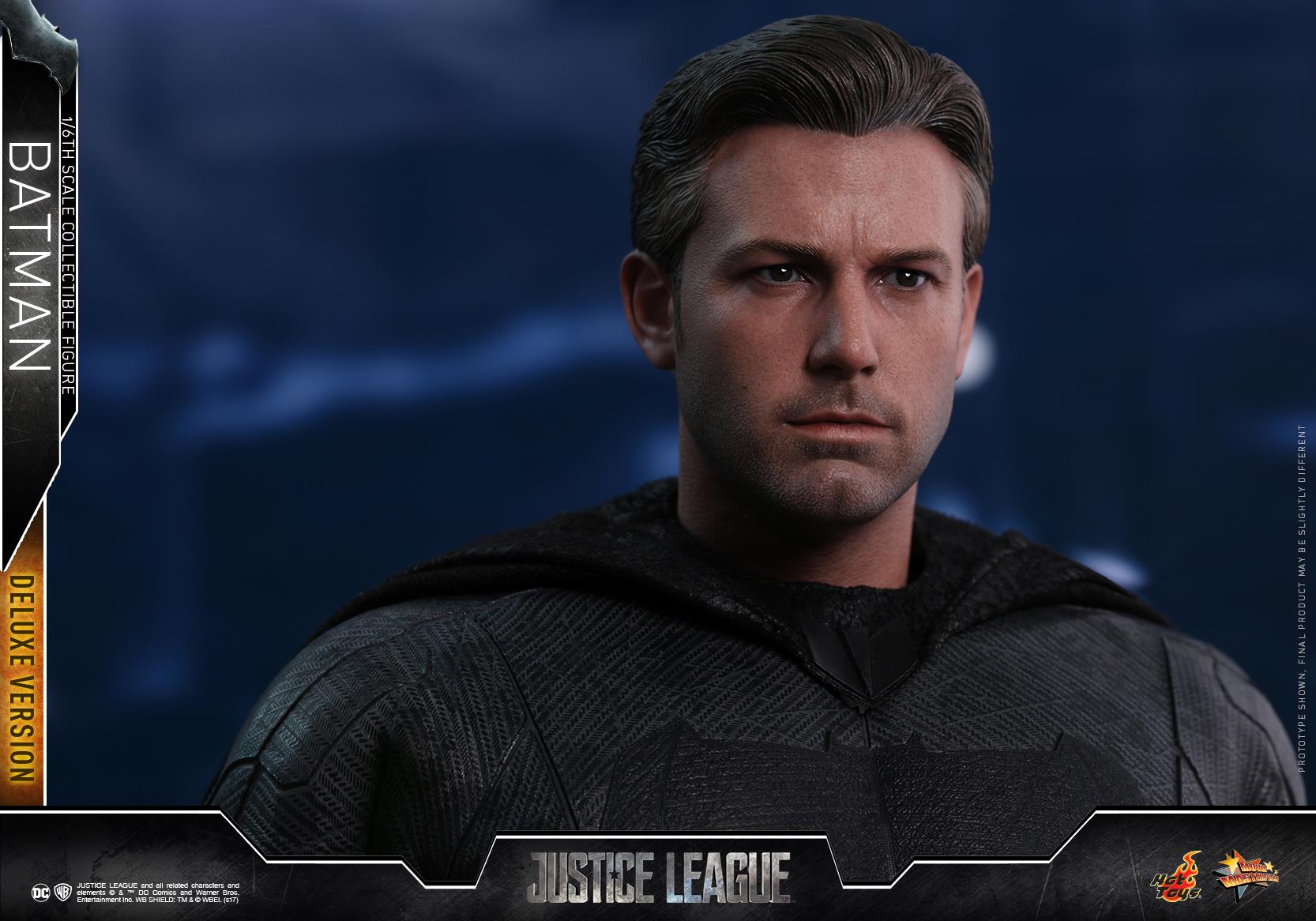 Hot-Toys-Deluxe-Batman-Justice-League-008