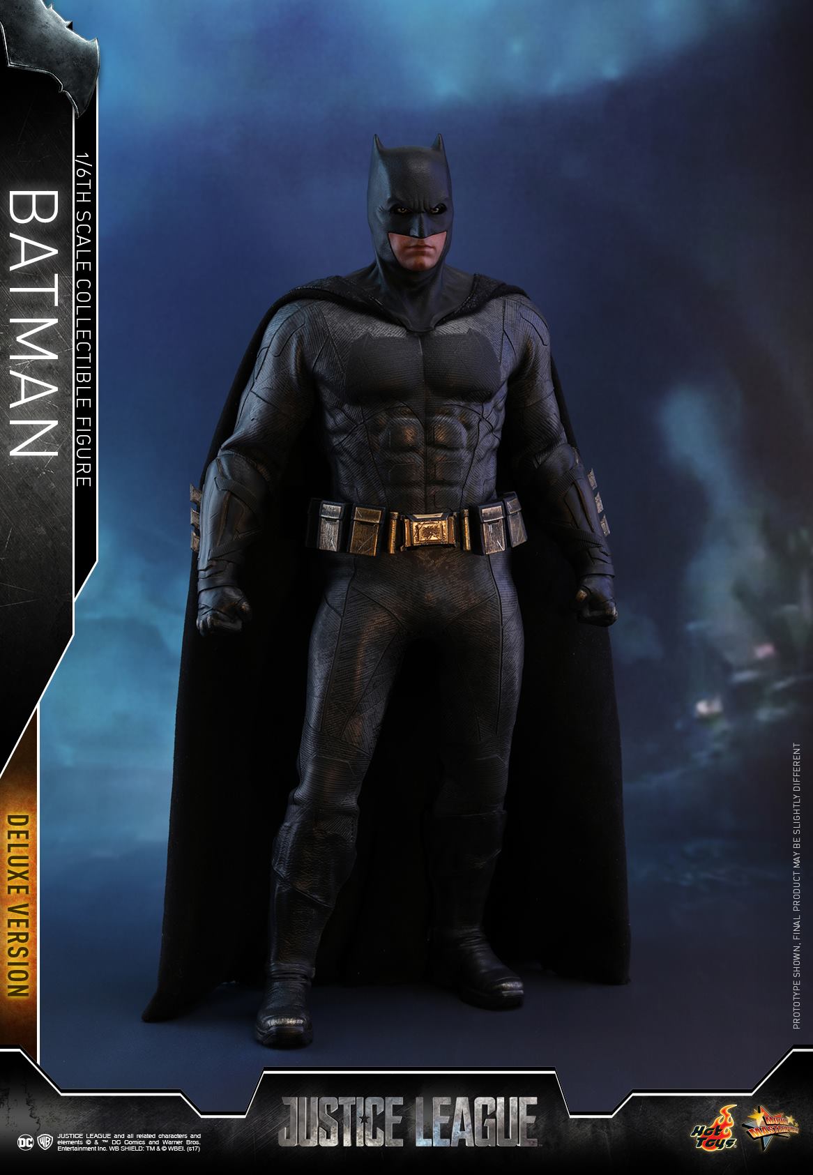 Hot-Toys-Deluxe-Batman-Justice-League-011