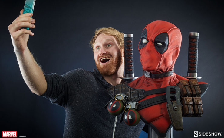 deadpool-lifesize-bust-sideshow