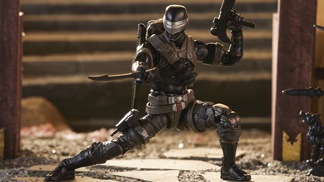 snake-eyes-gi-joe-classified-deluxe-6-inch-figure