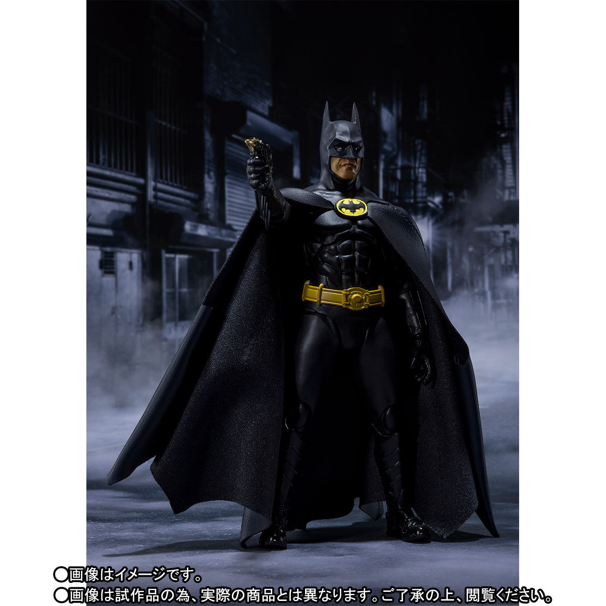 SH-Figuarts-1989-Batman-008