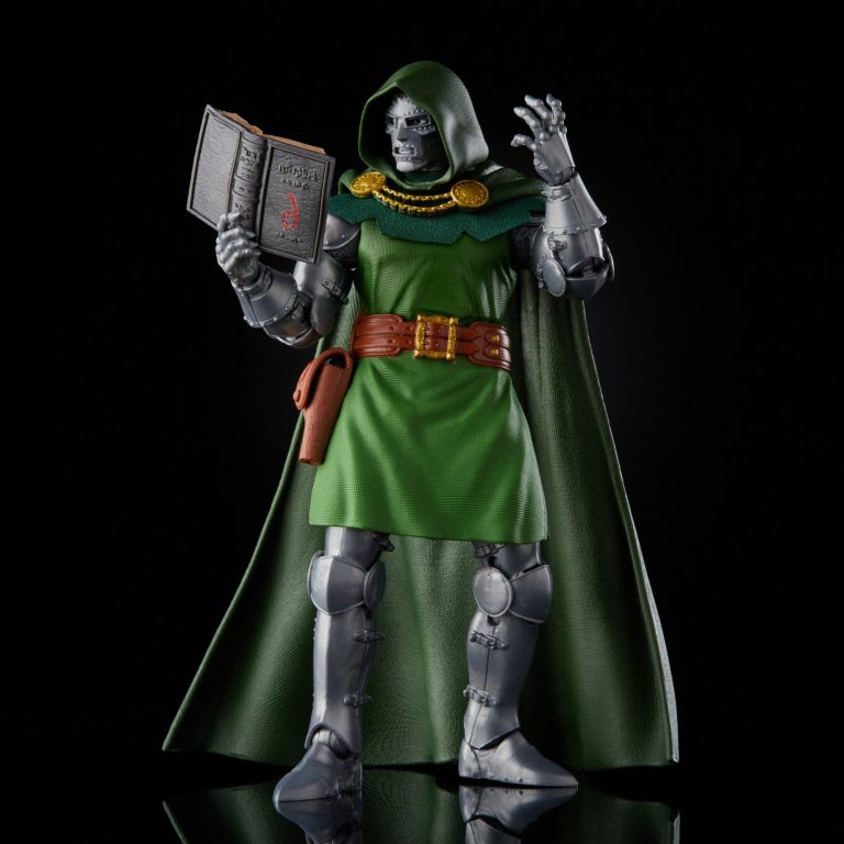 Doctor Doom Marvel Legends Retro Figure | ActionFiguresDaily.com