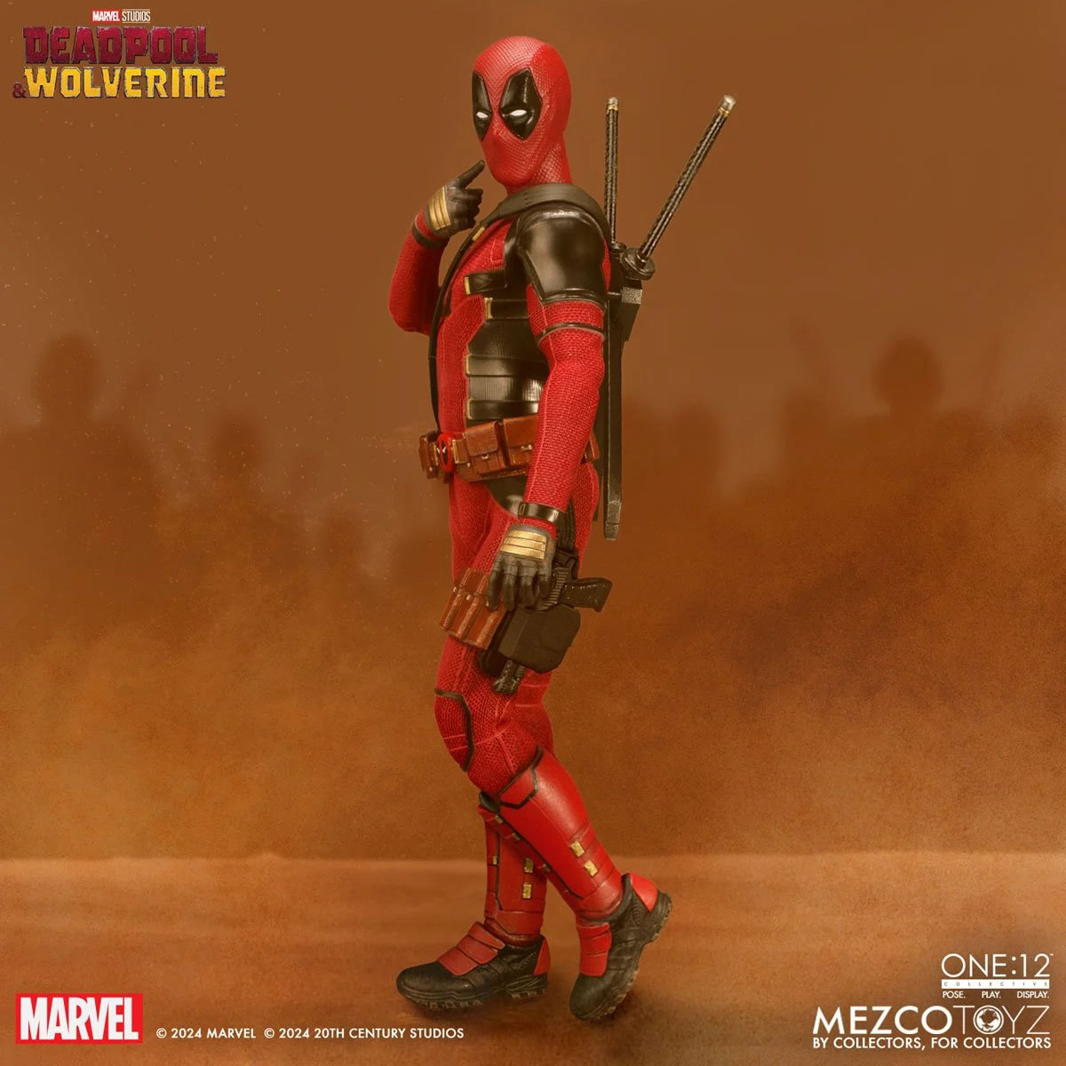 Deadpool Wolverine Mezco One 12 Deadpool Action Figure 8